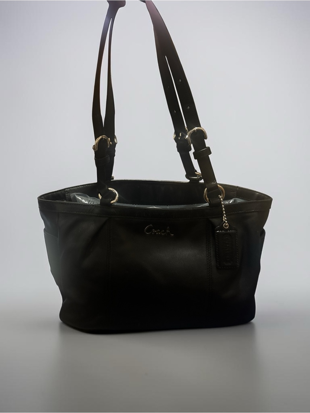 Coach Black Leather Shoulder bag- EUC - F17721